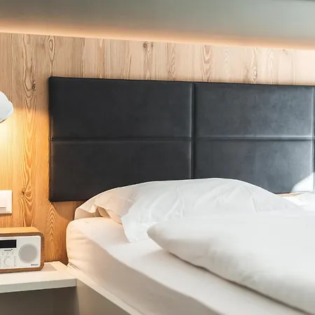 Apartment & Modern By *